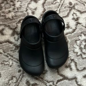 Bistro nonslip work crocs size 7